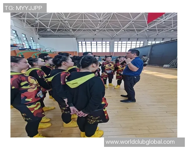 南京排球队荣获全国排球配合排行榜第二名展现强大实力与团队精神 南京排球队荣获全国排球配合排行榜第二名展现强大实力与团队精神